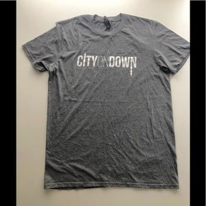 T- Shirt “CITY ON DOWN”